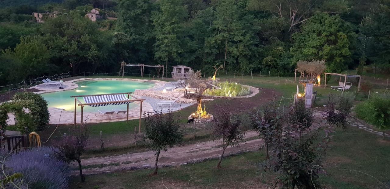Agriturismo Podere Conti Filattiera Exterior foto